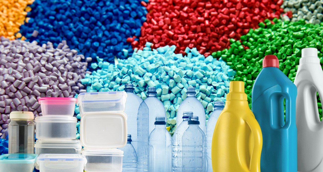 Import, design, and manufacture of molds at our workshops in China.